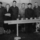 1958 - Becherfüll- und Schließmaschine